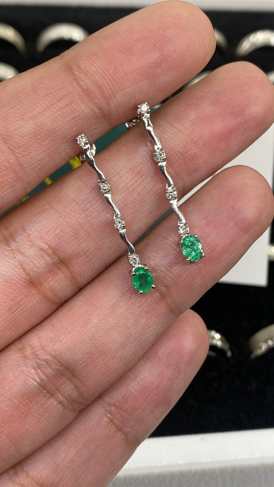 14K White Gold 0.64ct Emerald & Diamond Earrings – Pre-Loved