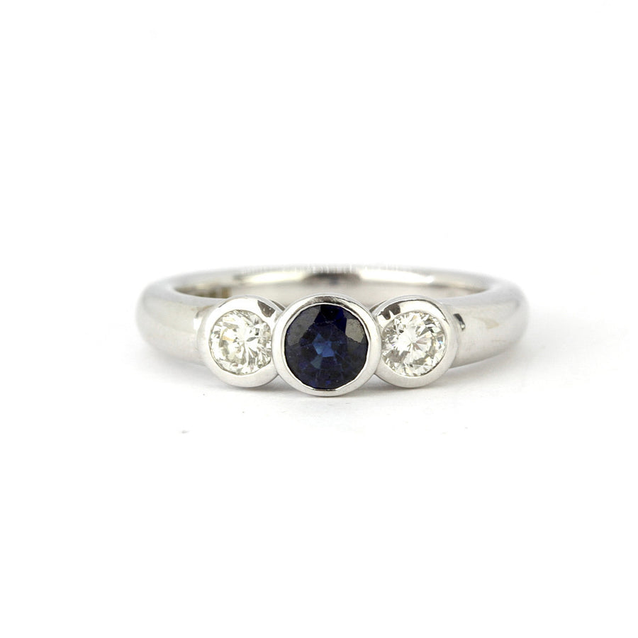18K White Gold 1ct Sapphire & Diamond Ring – Pre-Loved