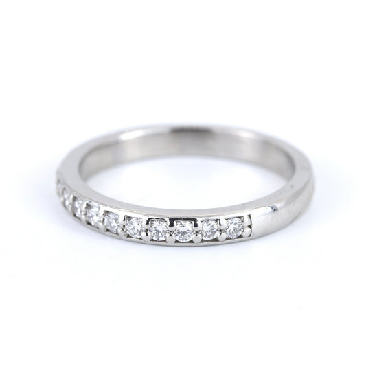 18K White Gold Diamond Ring