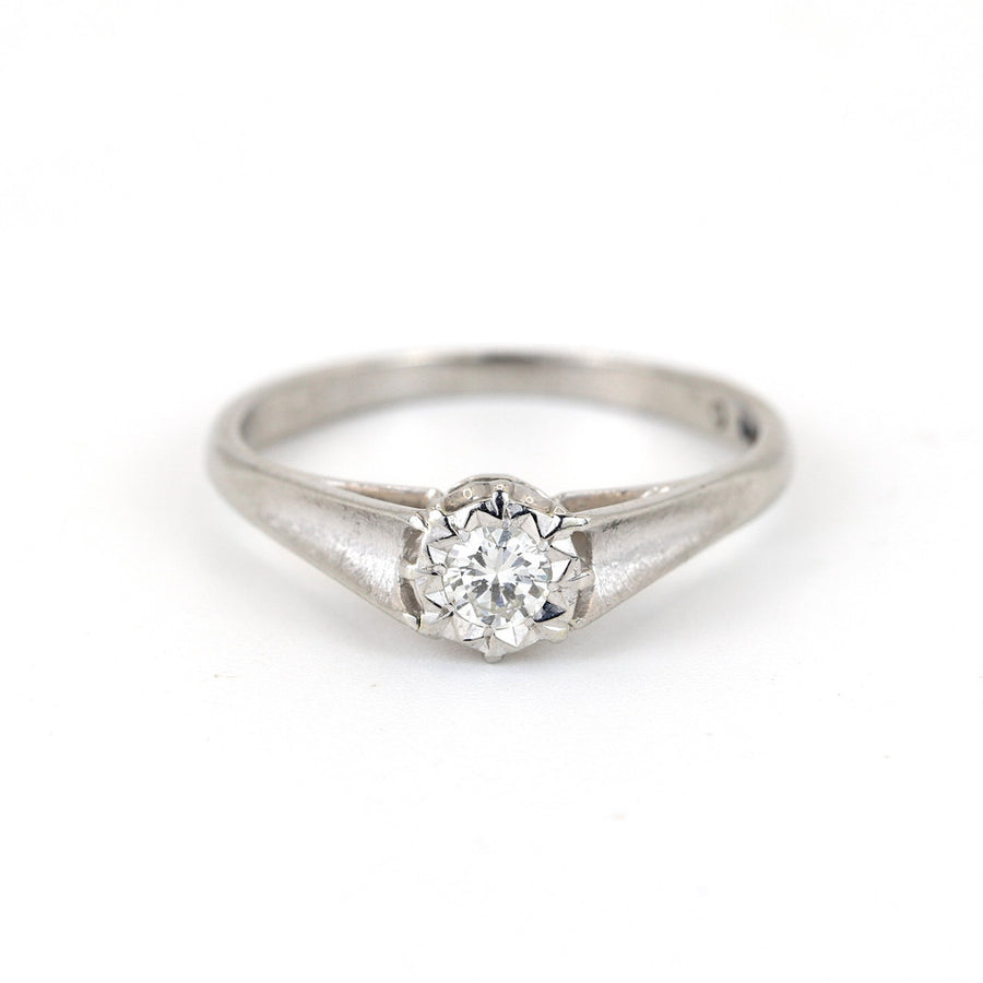18K White Gold Diamond Ring (DR541) – Pre-Loved