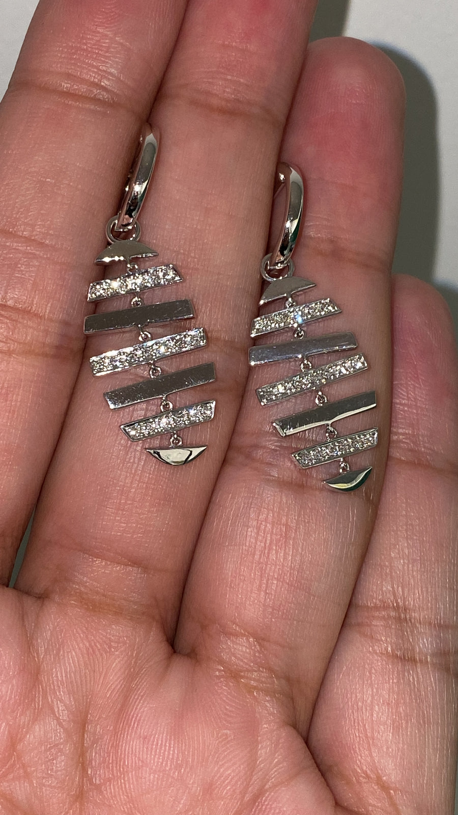 18K Yellow Gold 0.28ct Diamond Earrings – Pre-Loved