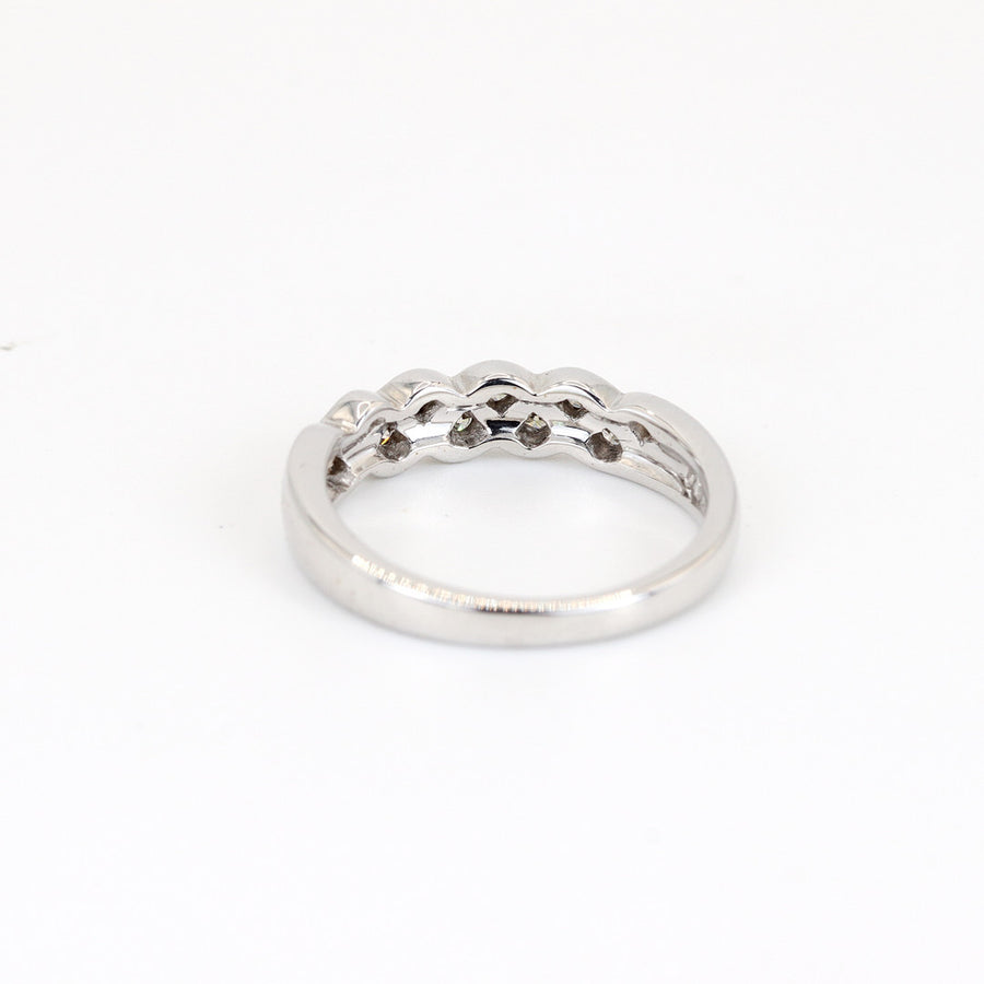 9K White Gold 0.20ct Diamond Ring – Pre-Loved