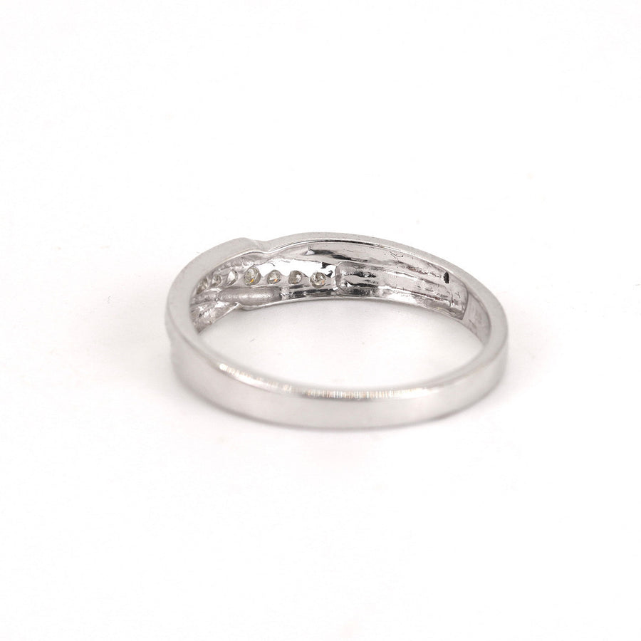 14K White Gold 0.10ct Diamond Ring – Pre-Loved