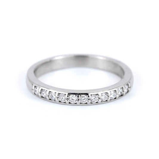 18K White Gold Diamond Ring
