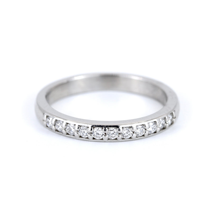 18K White Gold Diamond Ring