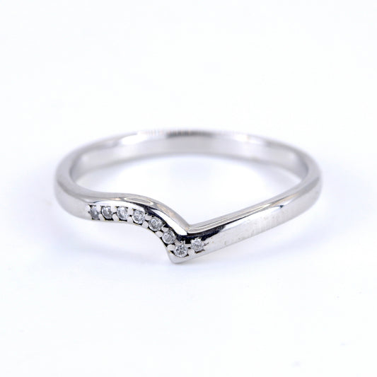 9K White Gold Diamond Ring