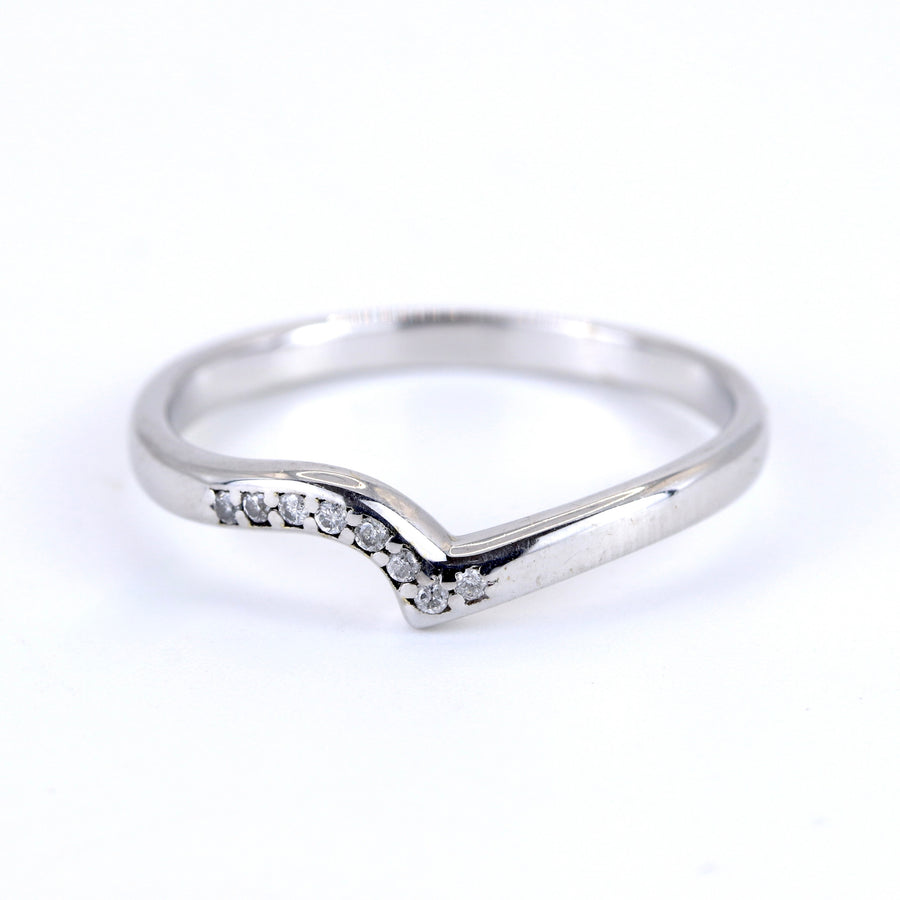 9K White Gold Diamond Ring – Pre-Loved