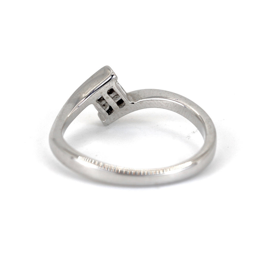UK Hallmarked 18K White Gold Diamond Ring (DR336) – Pre-Loved