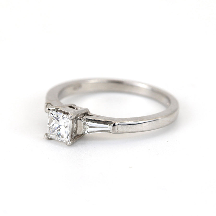 UK Hallmarked 18K White Gold 0.41ct Diamond Ring – Pre-Loved
