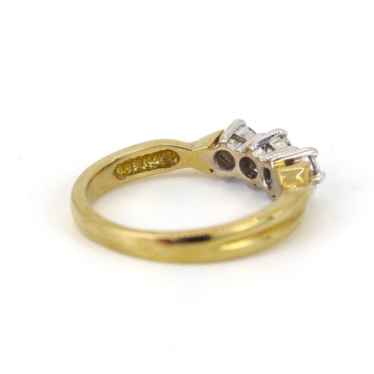 18K White & Yellow Gold Diamond Ring