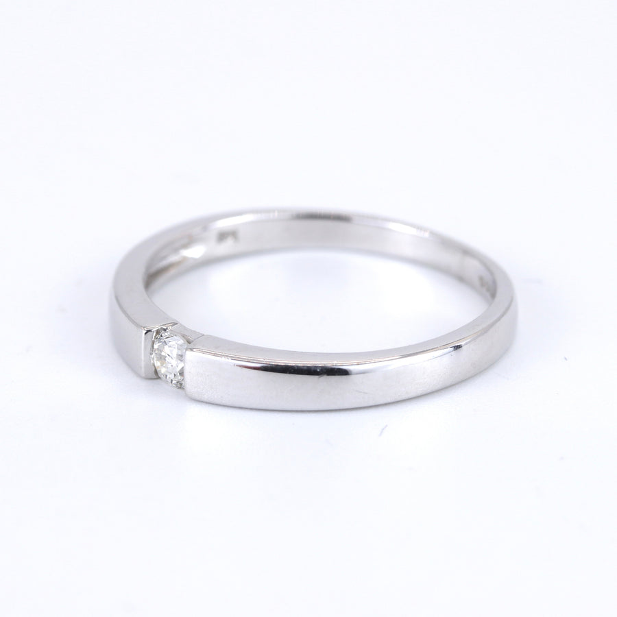 9K White Gold 0.09ct Diamond Ring – Pre-Loved