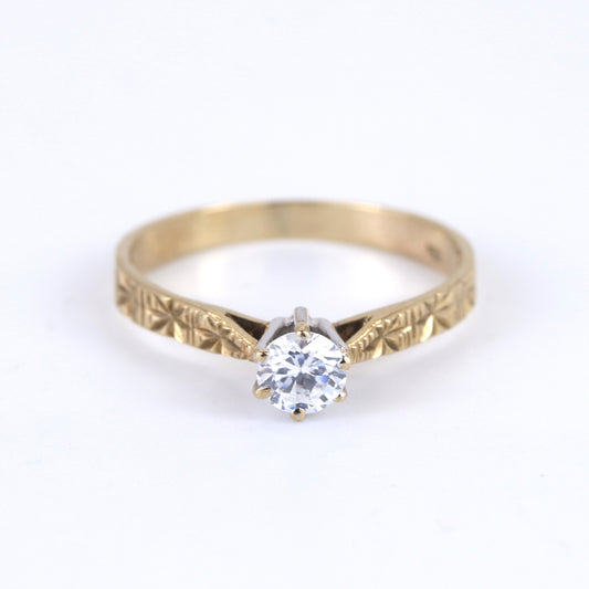 9K White & Yellow Gold Cubic Zirconia Ring