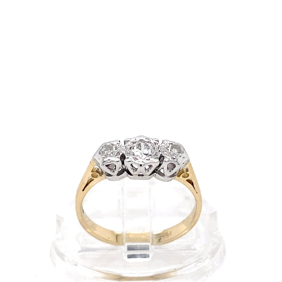 18K Yellow Gold Diamond Ring (DR692) – Pre-Loved