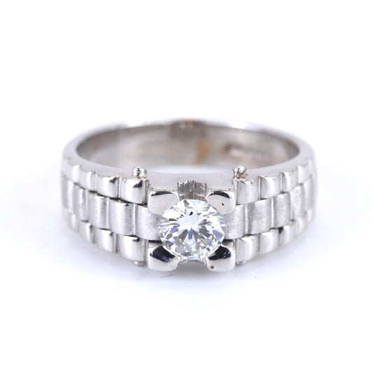 18K White Gold Diamond Ring